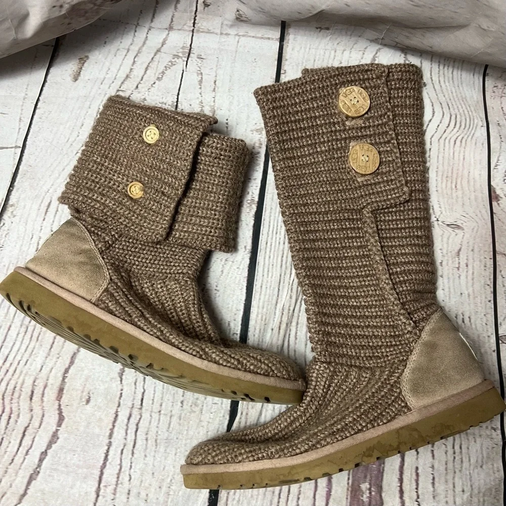 Ugg Classic Cardy Knit Sweater Boots Size 6